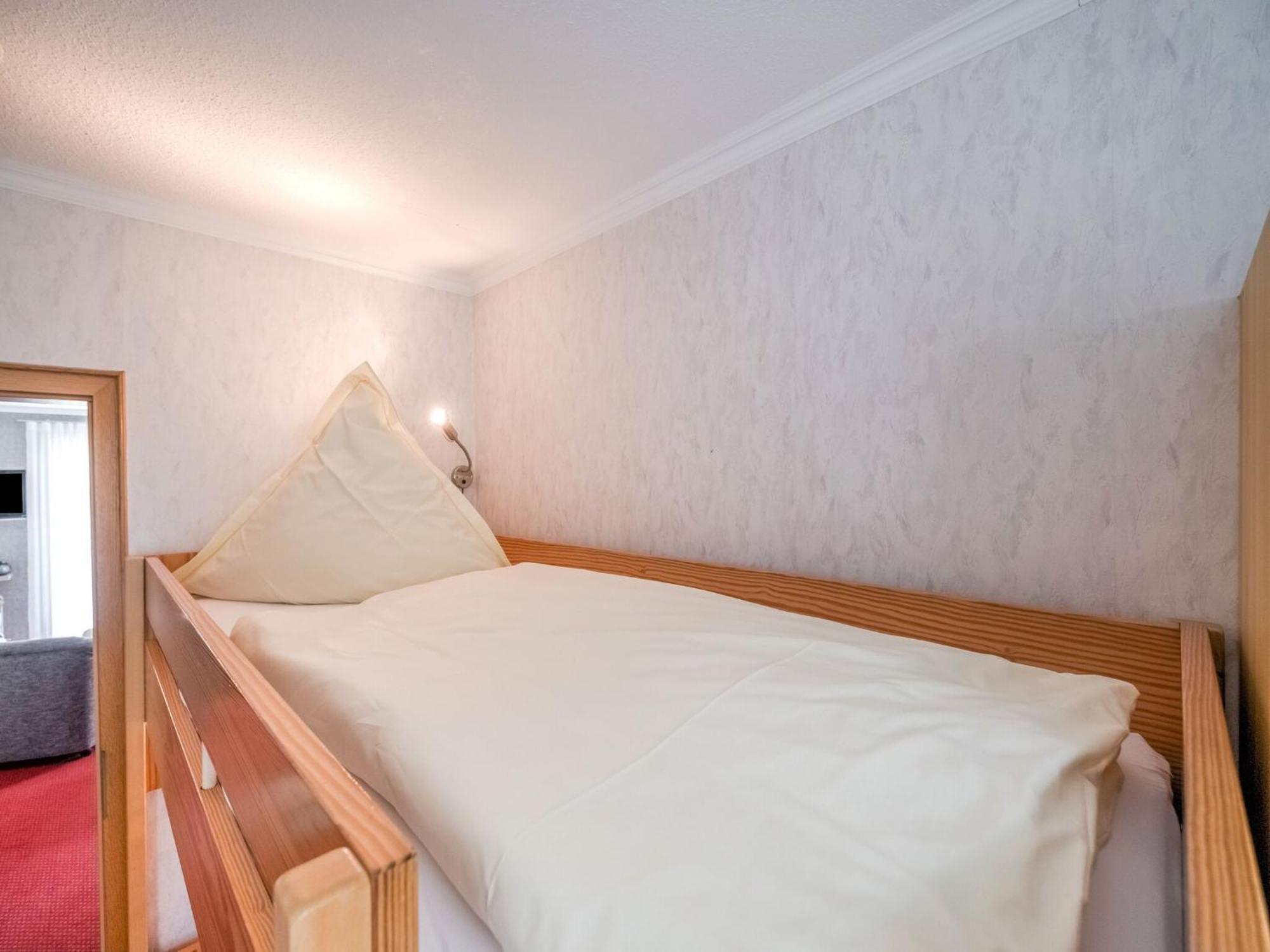 Modern Apartment In Schwalefeld With Garden Willingen  Exteriör bild