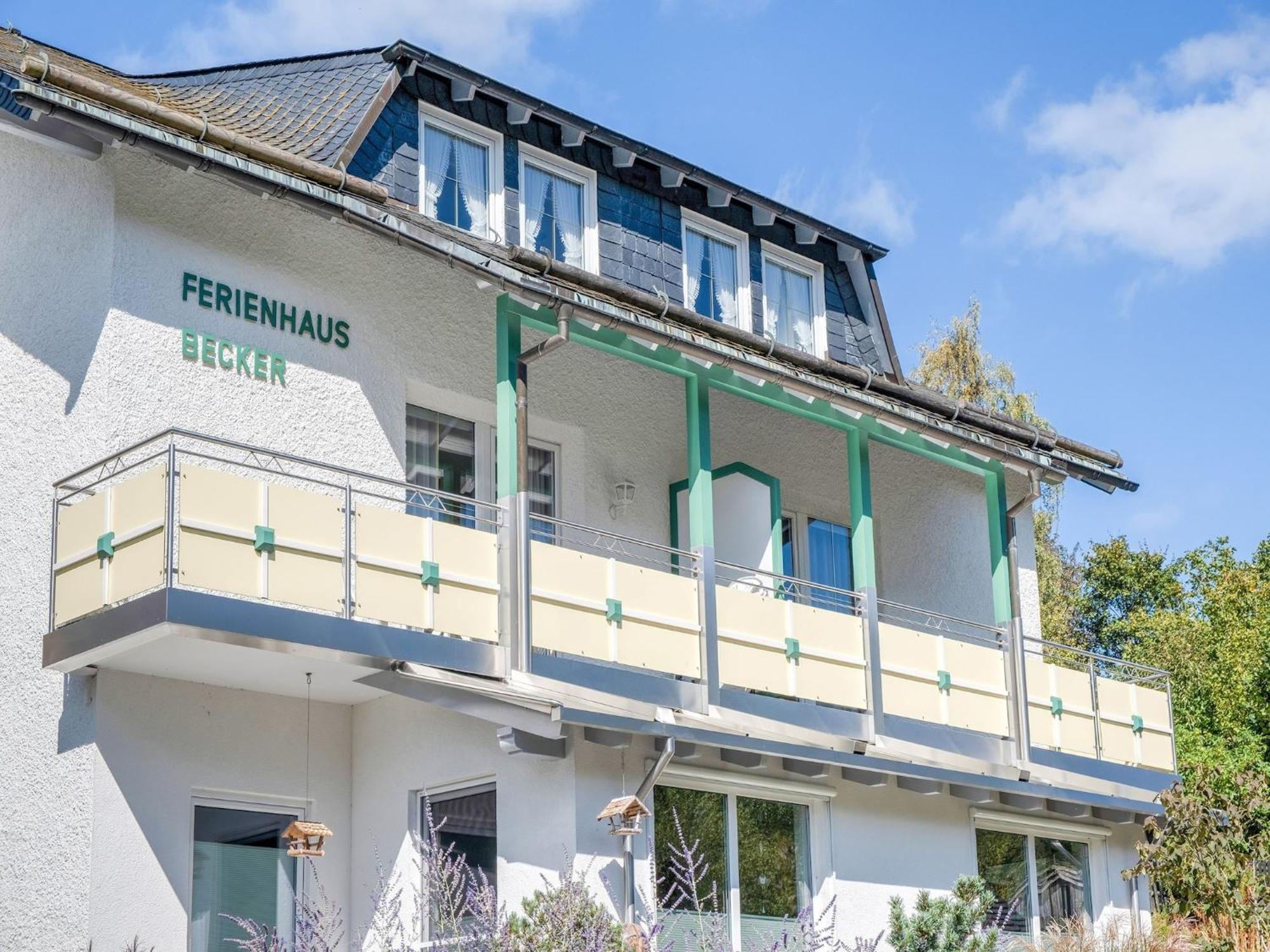 Modern Apartment In Schwalefeld With Garden Willingen  Exteriör bild